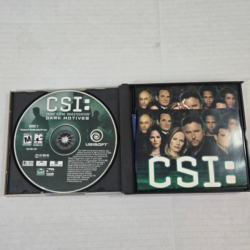 CSI Dark Motives PC Game Vintage 2004 CD-ROM Complete 3 Disc Set Manual Ubisoft